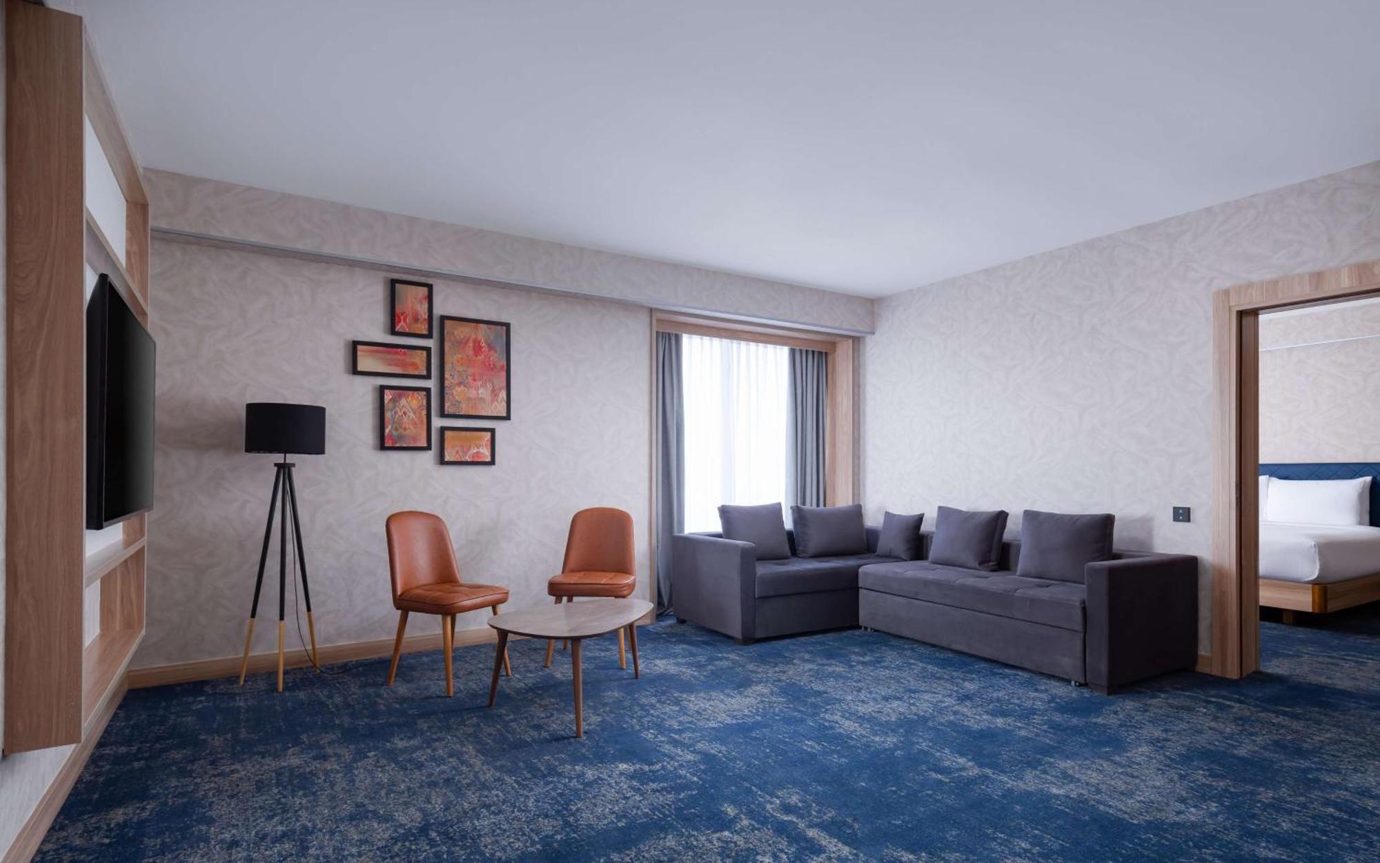 Hilton Garden Inn Самарканд Екстер'єр фото