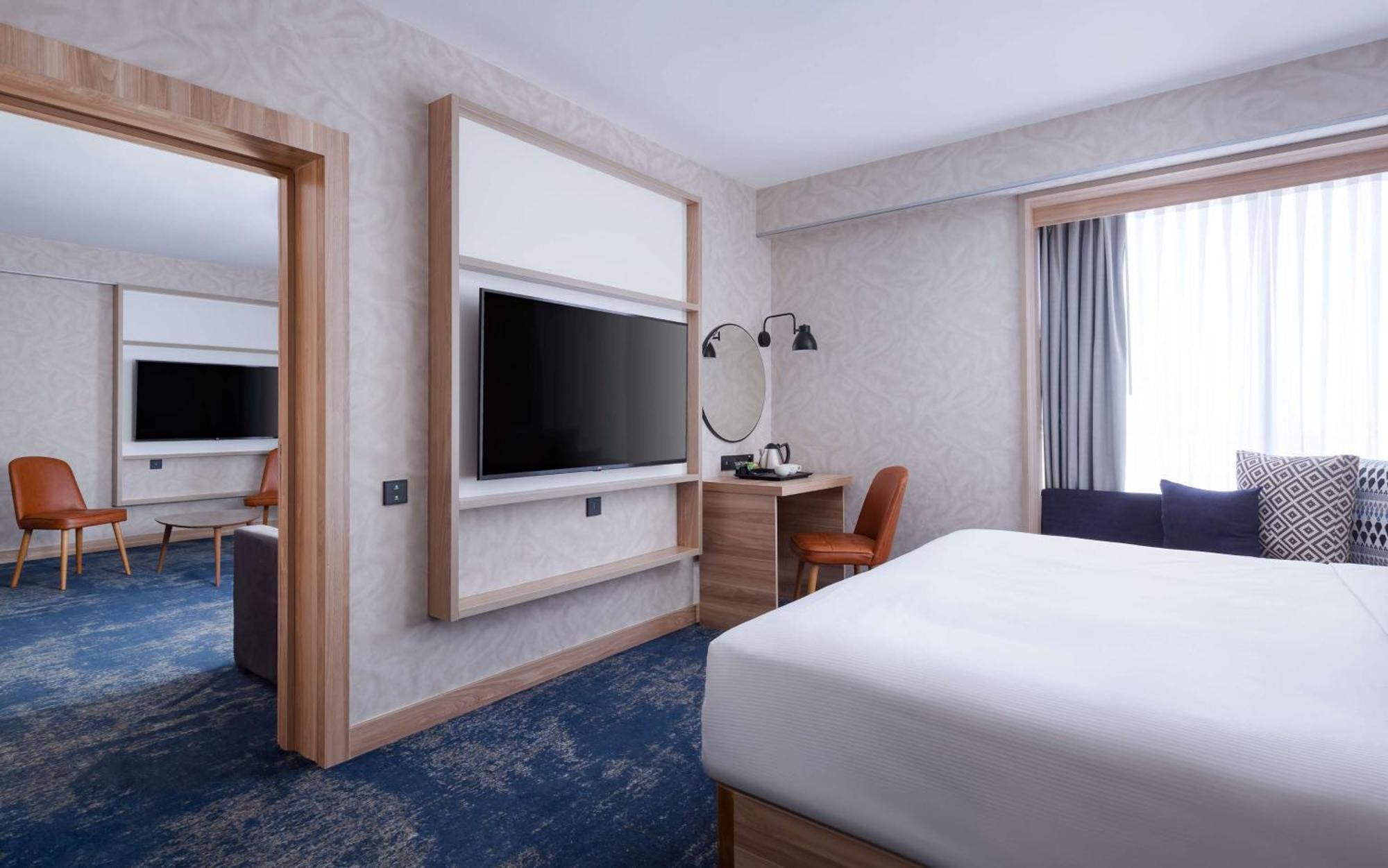 Hilton Garden Inn Самарканд Екстер'єр фото