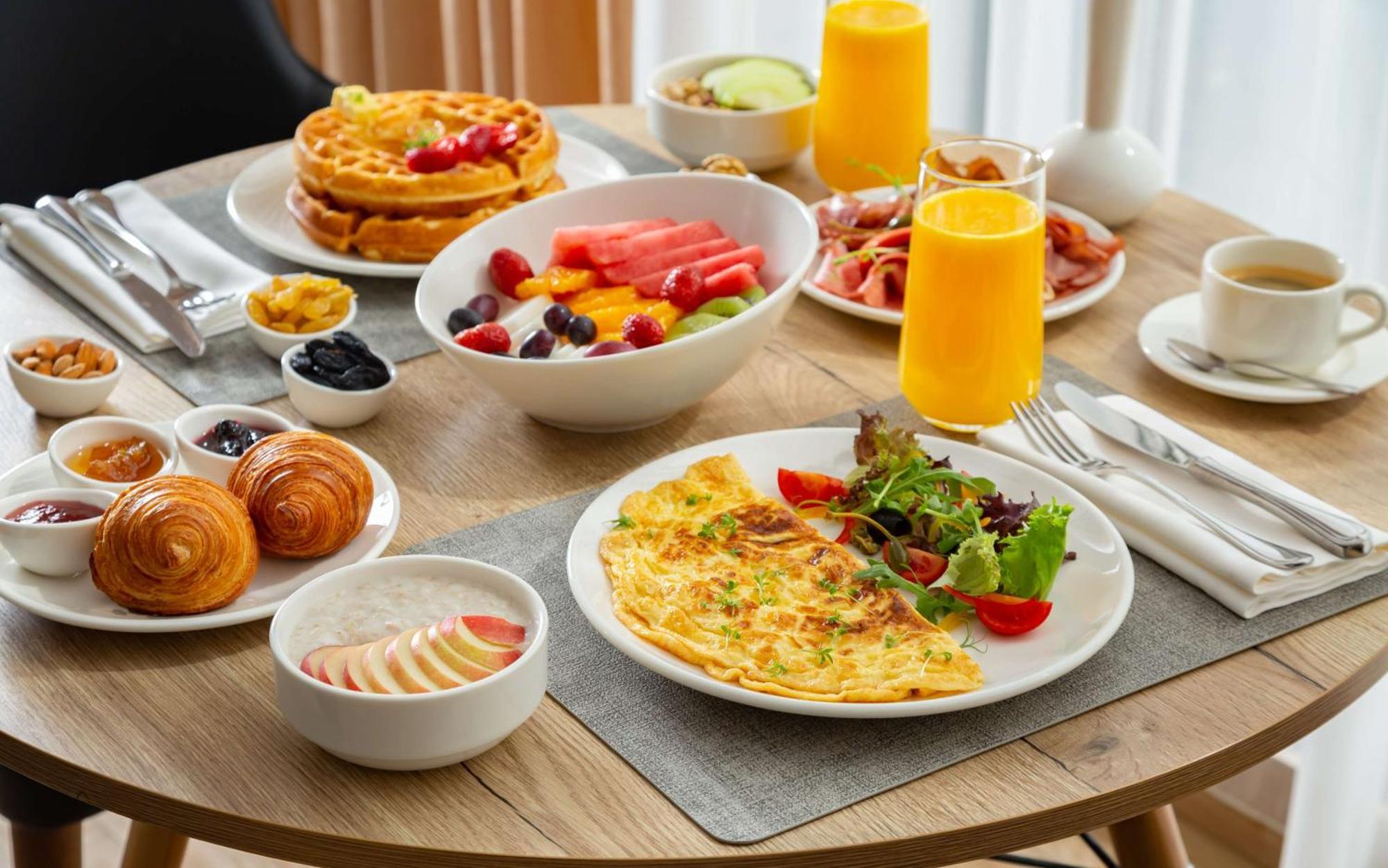 Hilton Garden Inn Самарканд Екстер'єр фото